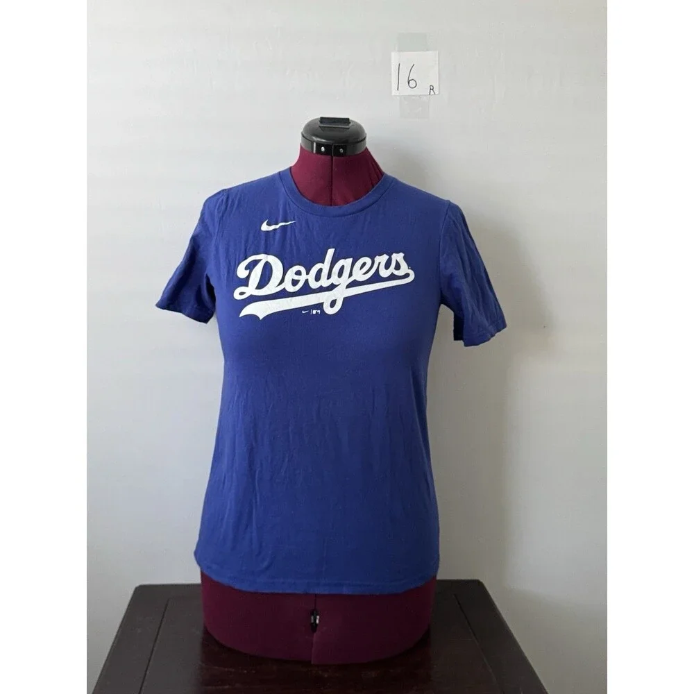 Nike LA Dodgers Mookie Betts #50 T-Shirt Youth Large (14/16) Blue MLB